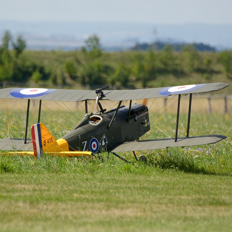 Na modelářském letišti v Holešově se uskuteční 12. a 13. srpna Čmelák model show 