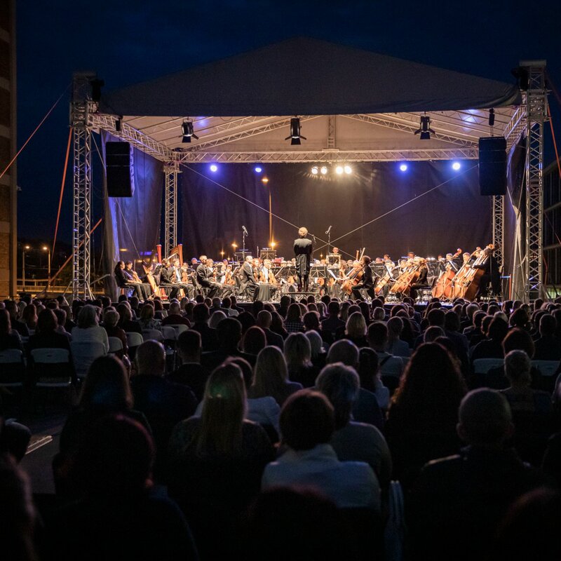 Filharmonie B. Martinů zve na charitativní koncert pod širým nebem 18. 6. 2024