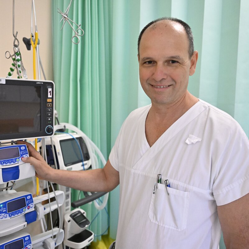 Primář Neurologického oddělení KNTB ve Zlíně Robert Mikulík. Foto: D. Glück