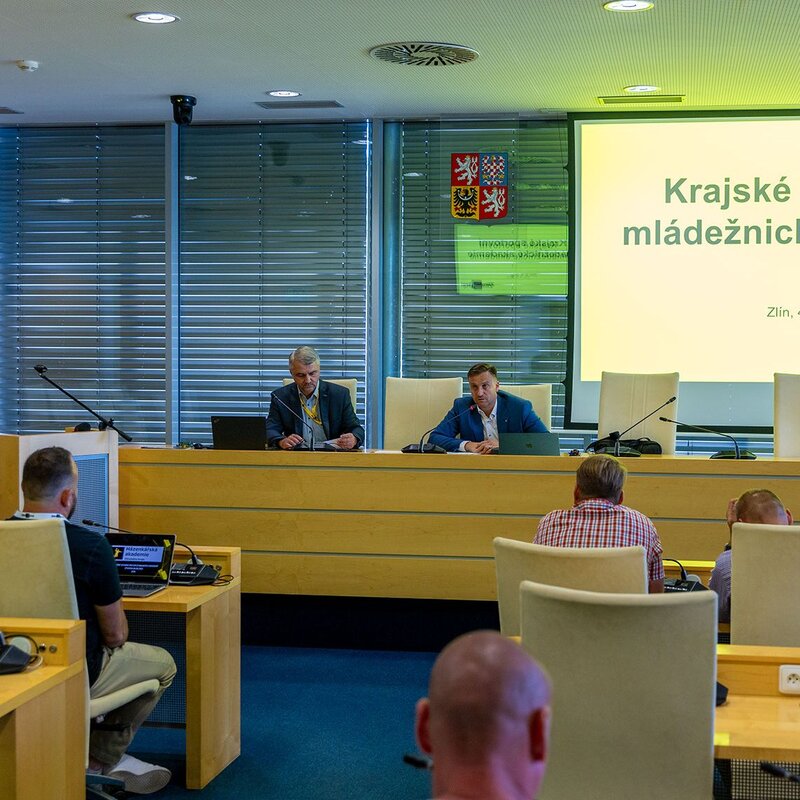 Zástupci sportovních mládežnických akademií jednali na krajském úřadě.