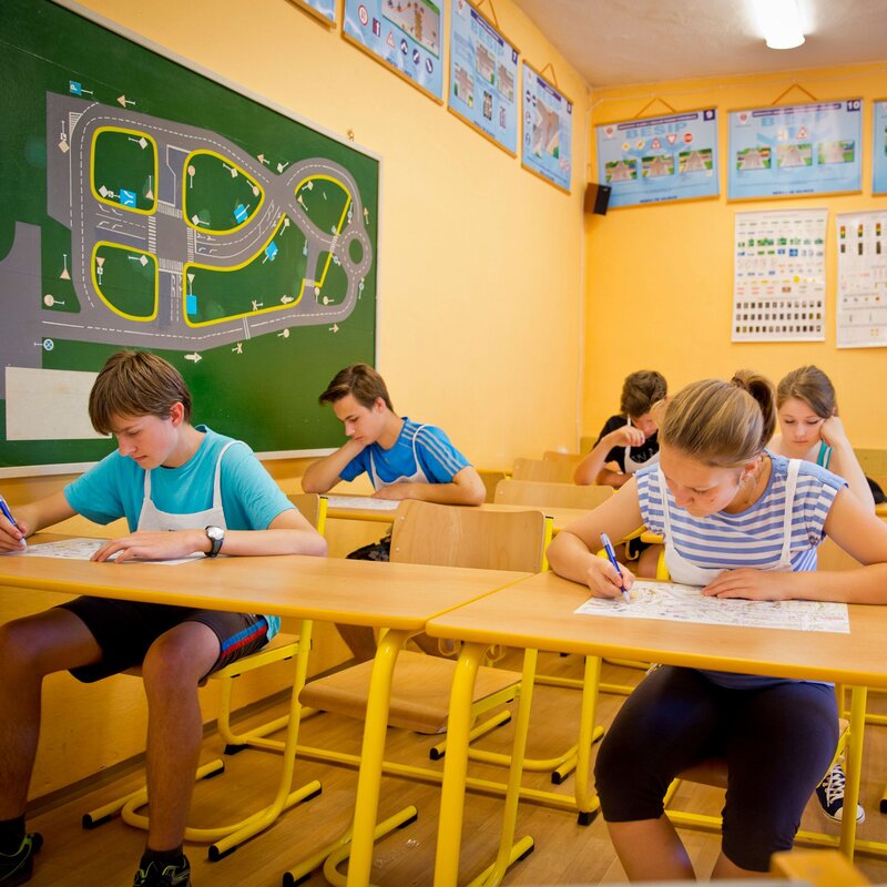 Kraj podpoří žákovské olympiády. Rozvíjejí technické talenty a zájem o vědu.