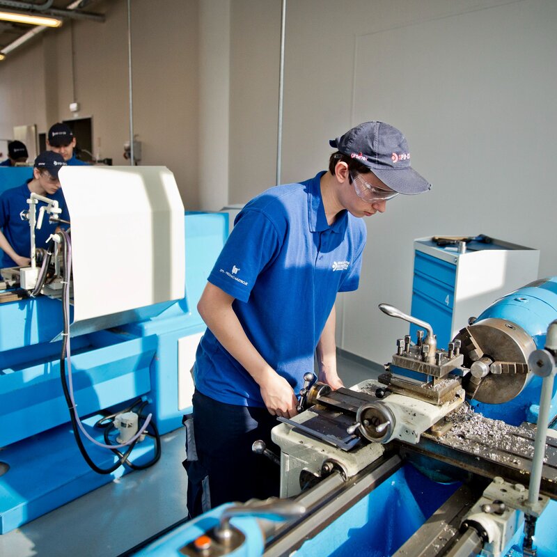 Volbu školy ovlivňují zájmy, rodina i budoucí příjem. Zlínský kraj pomáhá, aby se deváťáci rozhodli správně.