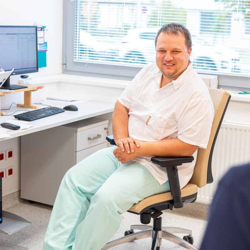 Jiří Kourek pracuje v nově otevřené diabetologické ambulanci Vsetínské nemocnice. Foto: J. Rohlík, Vsetínská nemocnice