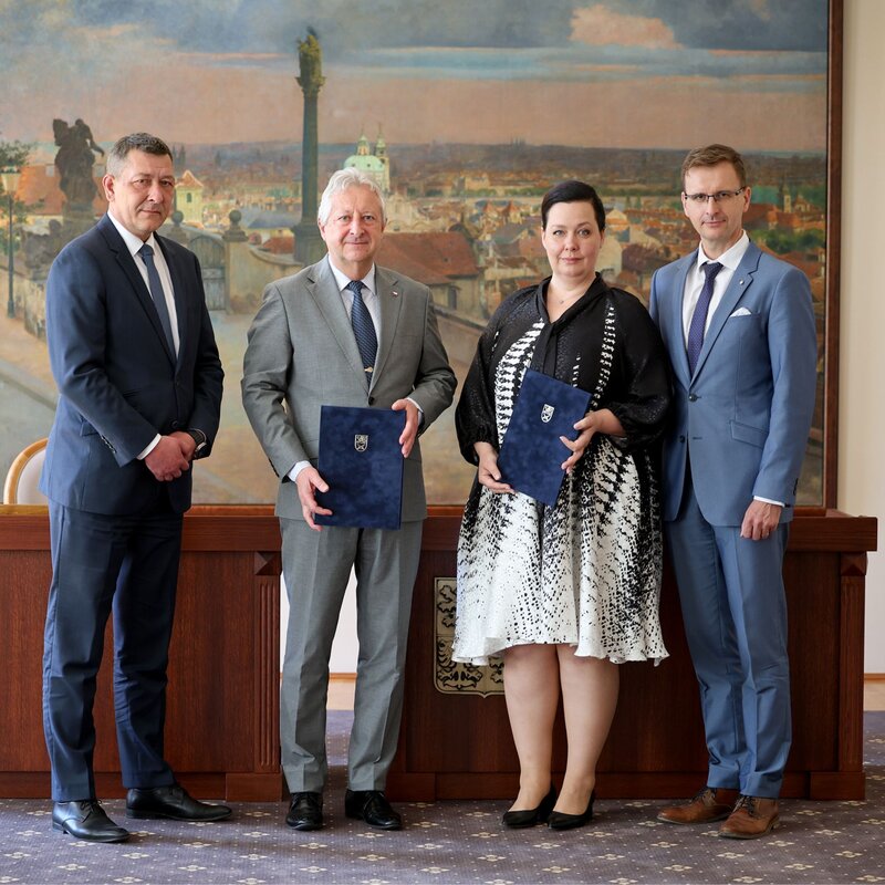 Střední škola – COPT Uherský Brod podepsala rámcovou dohodu o spolupráci s Ministerstvem obrany.