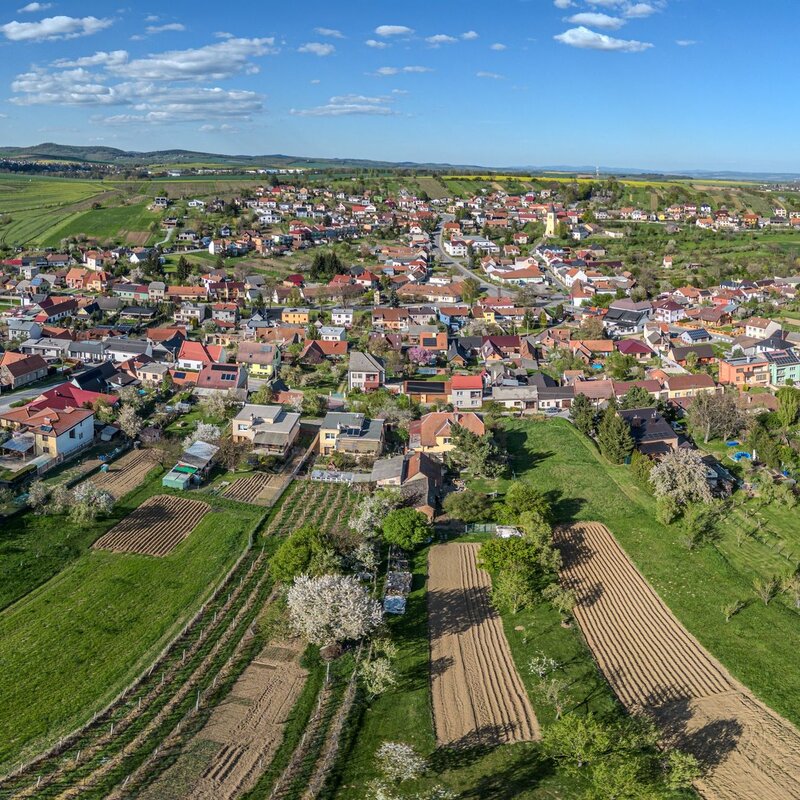 Další krajské peníze pro obce. 4,4 milionu míří do Tlumačova a Boršic.