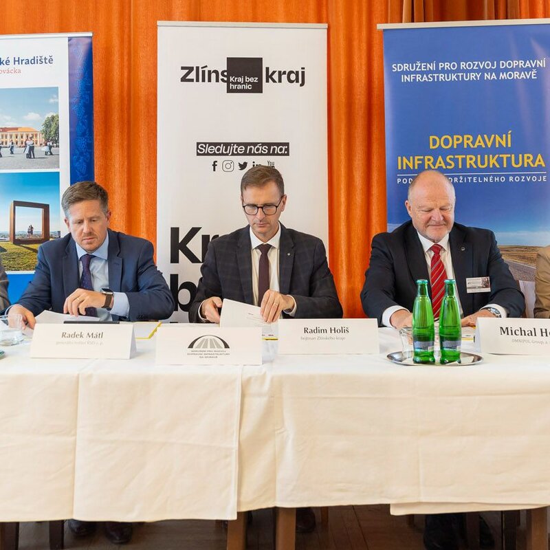 Podpis deklarace v Luhačovicích