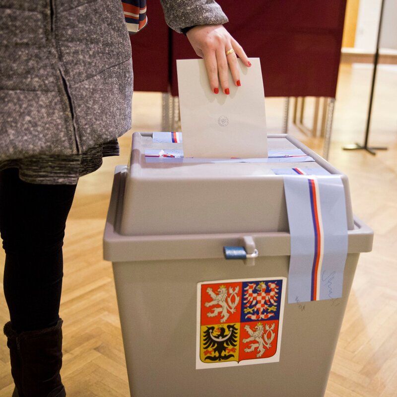 V pátek odstartují volby do obecních zastupitelstev a Senátu, volí se na 683 místech kraje.