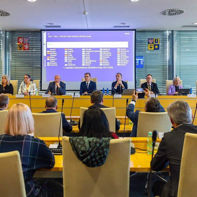 Jednání zastupitelstva