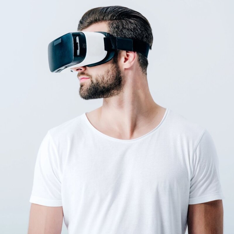 Virtuální realita míří do výuky: střední školy získaly podporu z Národního plánu obnovy.