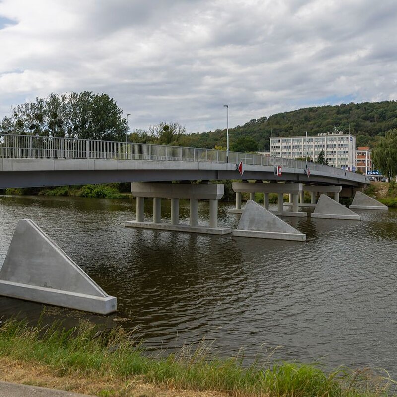 Zrekonstruovaný most přes řeku Moravu v Napajedlích 