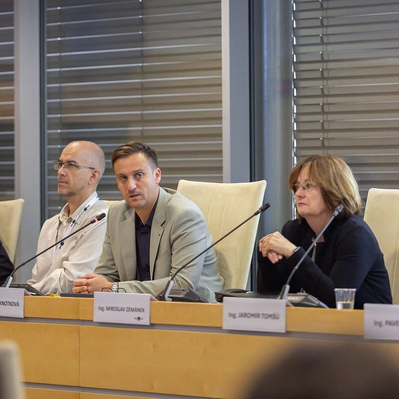 Na krajském úřadě jednali odborníci na energetiku.