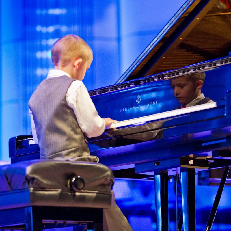 Školy mohou nominovat své žáky na krajské ocenění za mimoškolní činnost.